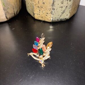 Elegant Multicolor Leaf Brooch